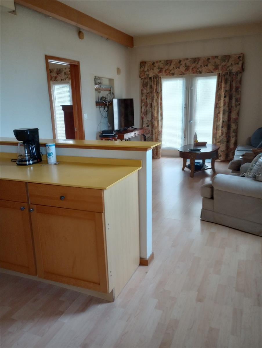 RESIDENCES/EUROPEAN VILLAGE - Residential