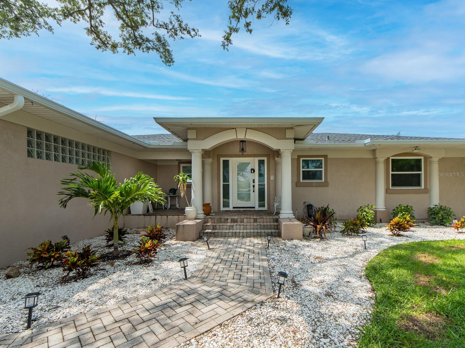 1826 VENETIAN POINT DRIVE