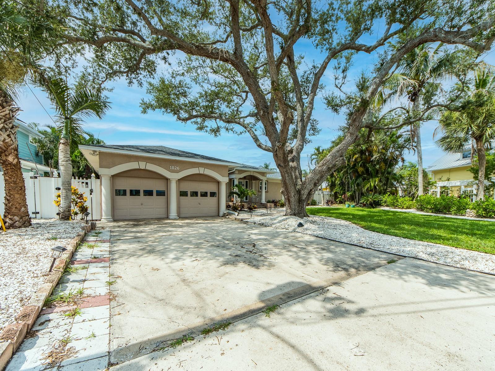 1826 VENETIAN POINT DRIVE