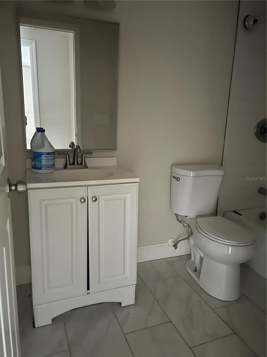 LAKE PALMS SEC 2 - Residential Income