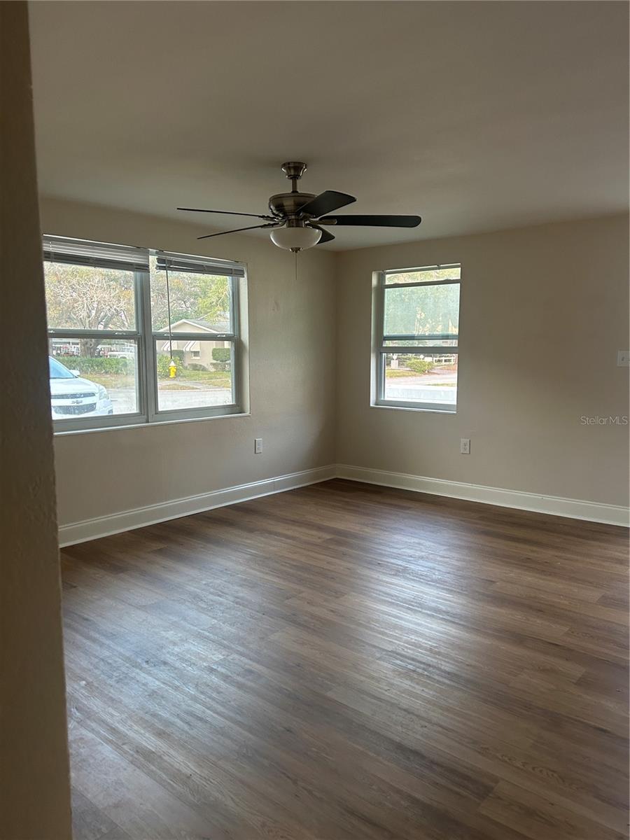 LAKE PALMS SEC 2 - Residential Income