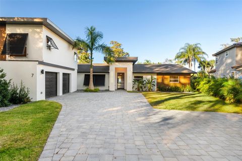 A home in WINDERMERE