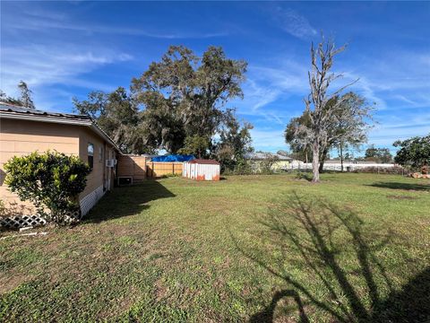 A home in PLANT CITY