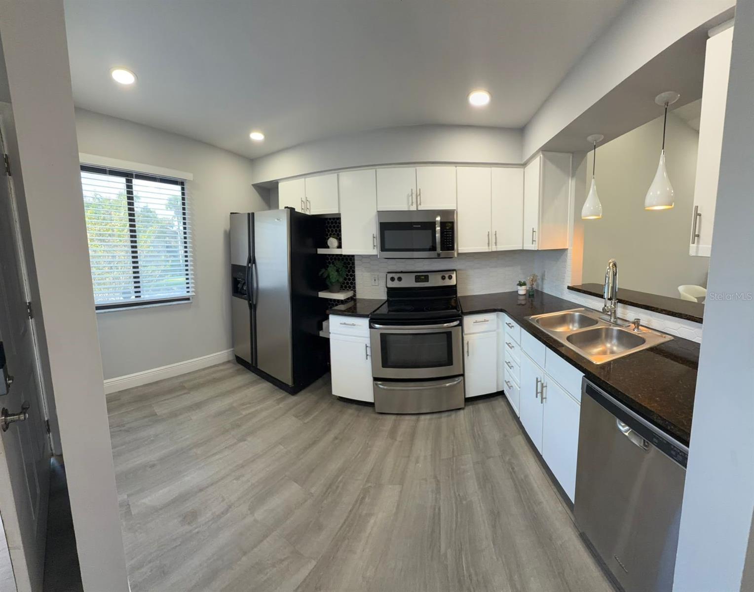 609 GALLERY DRIVE B204