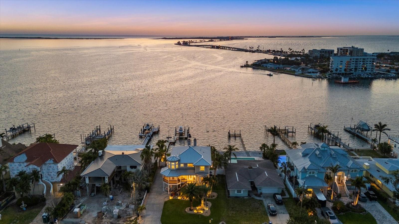 2438 BAYWOOD DRIVE W