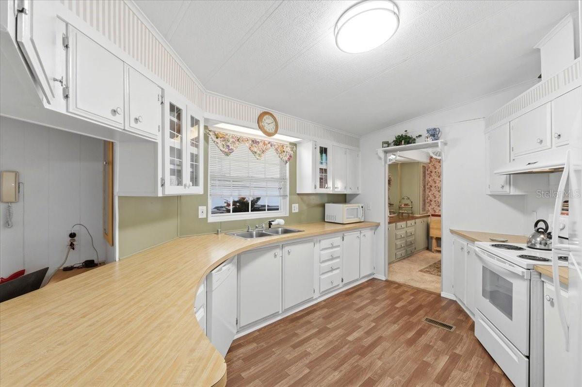 OAKWOOD ESTATES - Residential