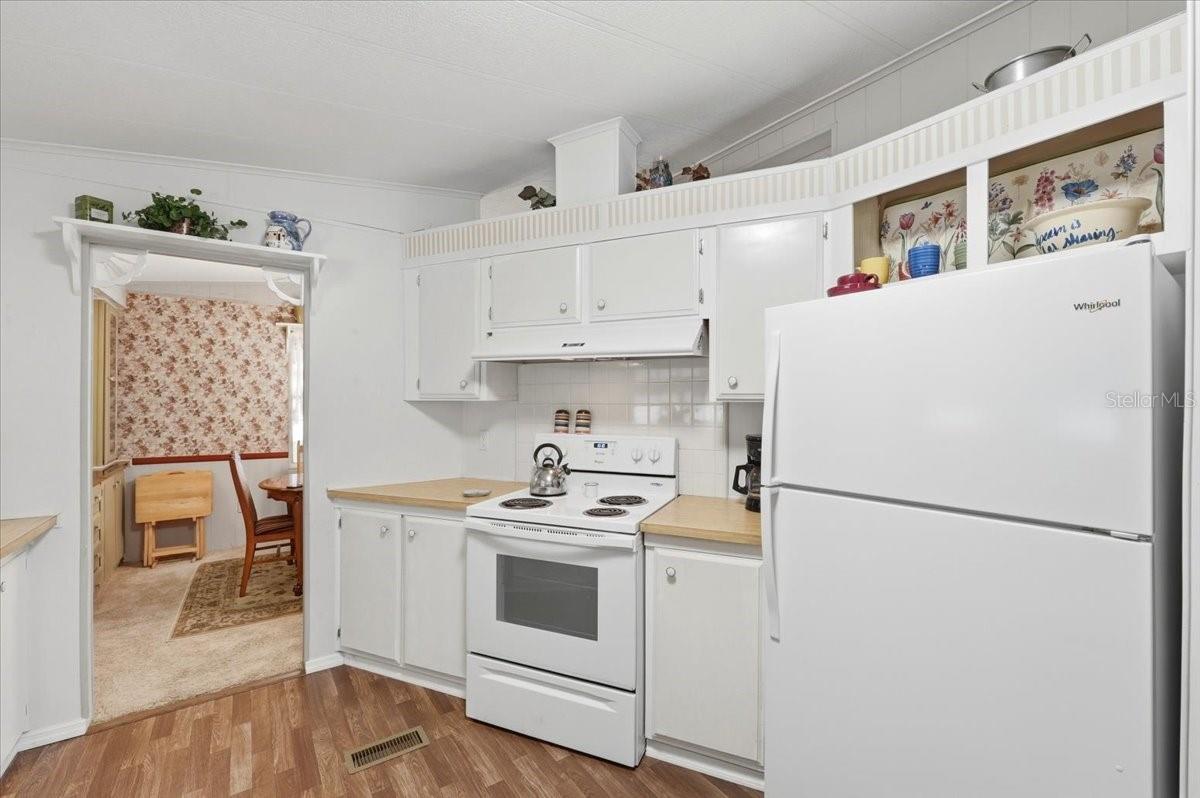 OAKWOOD ESTATES - Residential