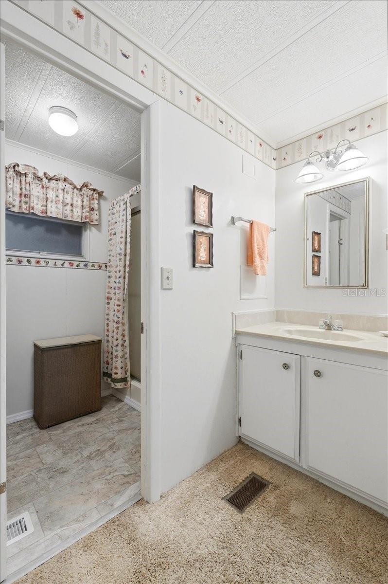 OAKWOOD ESTATES - Residential