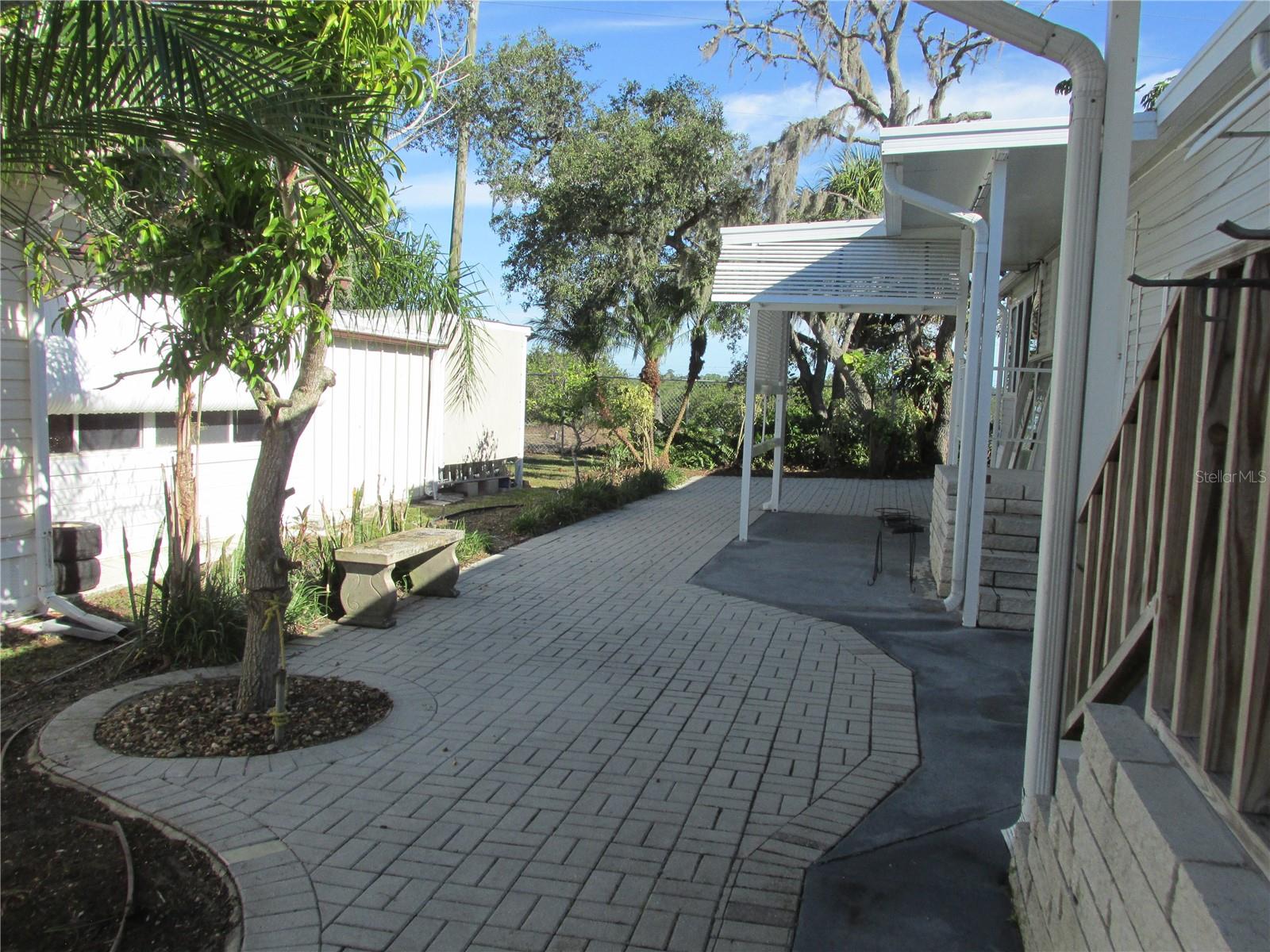 SADDLEBAG - Residential