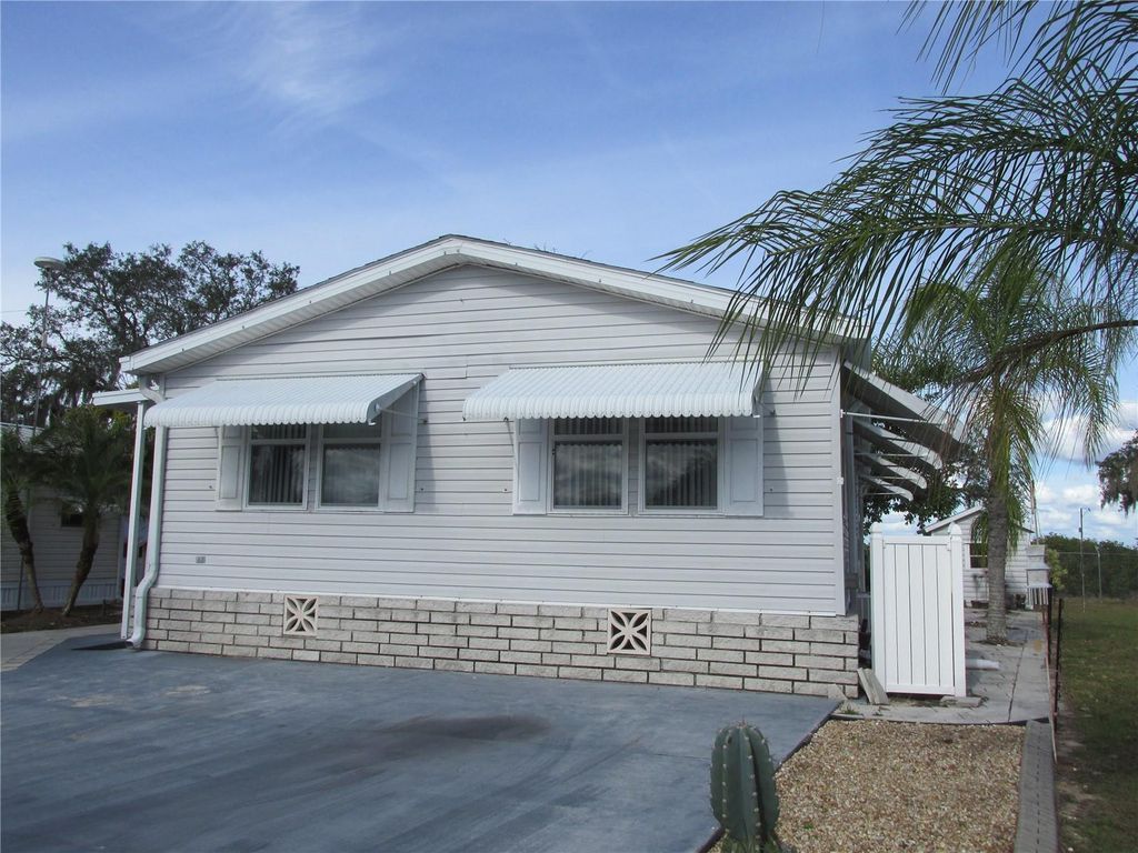 Photo of 11 Grey Fox Lane, Lake Wales, FL 33898 (MLS # K4903108)