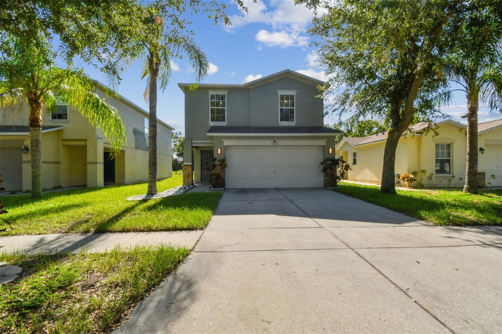7842 CARRIAGE POINTE DRIVE