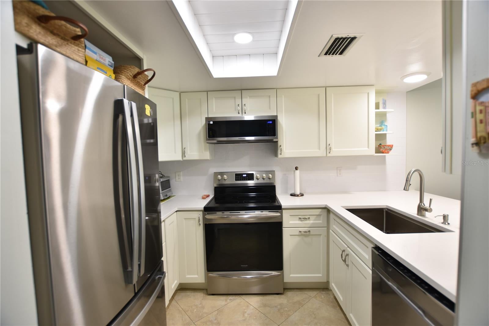 4610 RINGWOOD MEADOW 17