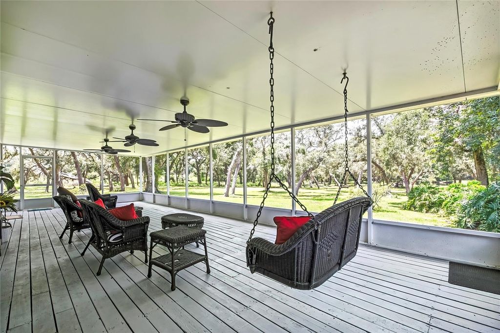 Photo of 21451 Us Highway 98, Dade City, FL 33523 (MLS # TB8401807)