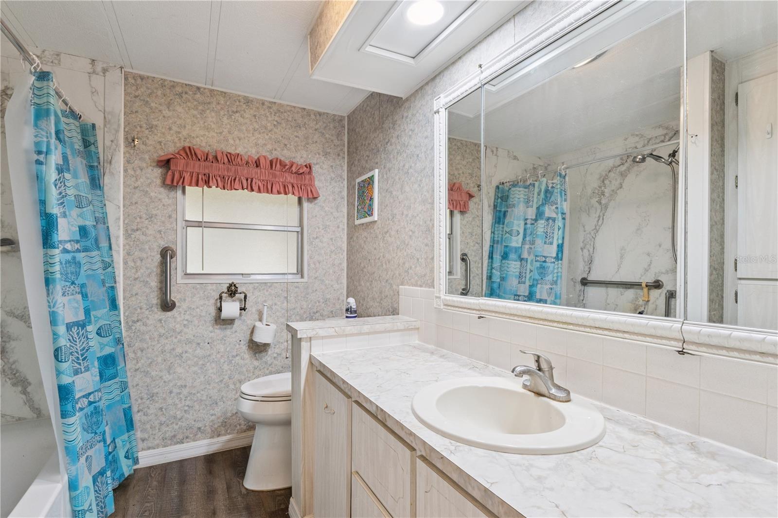 HAWTHORNE AT LEESBURG A COOPERATIVE UNIT - Residential