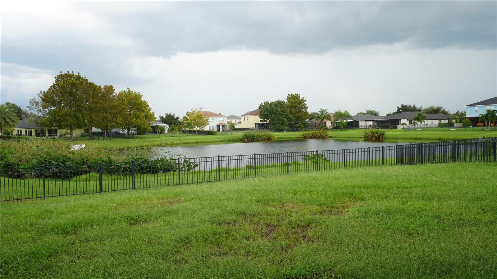 5204 MOON SHELL DRIVE