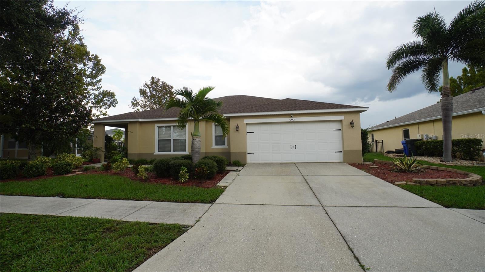 5204 MOON SHELL DRIVE
