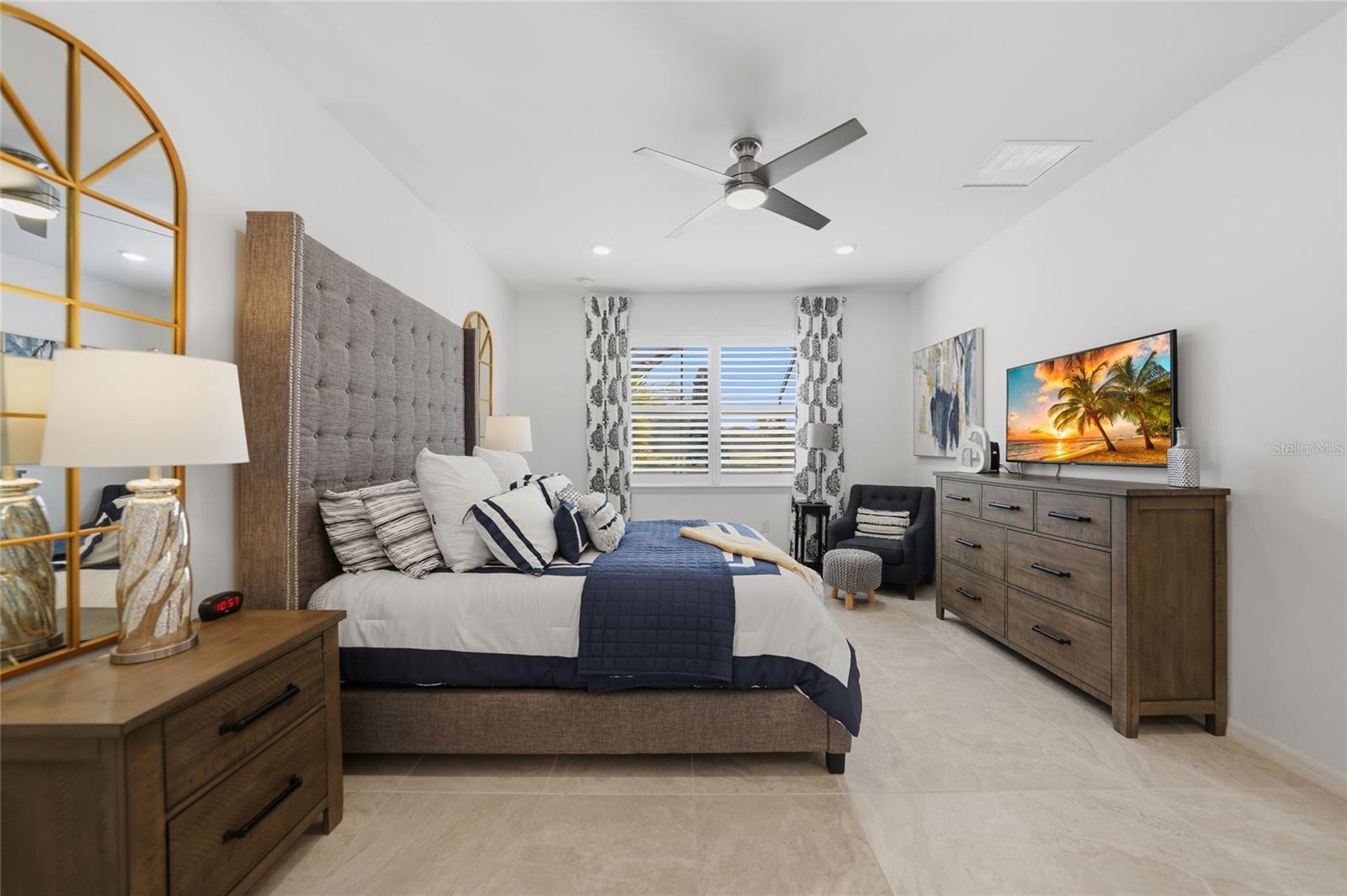 ISLANDWALK/THE WEST VLGS PH 5 - Residential