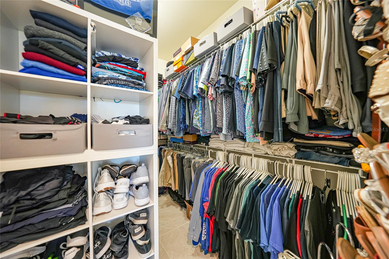 ISLANDWALK/THE WEST VLGS PH 5 - Residential