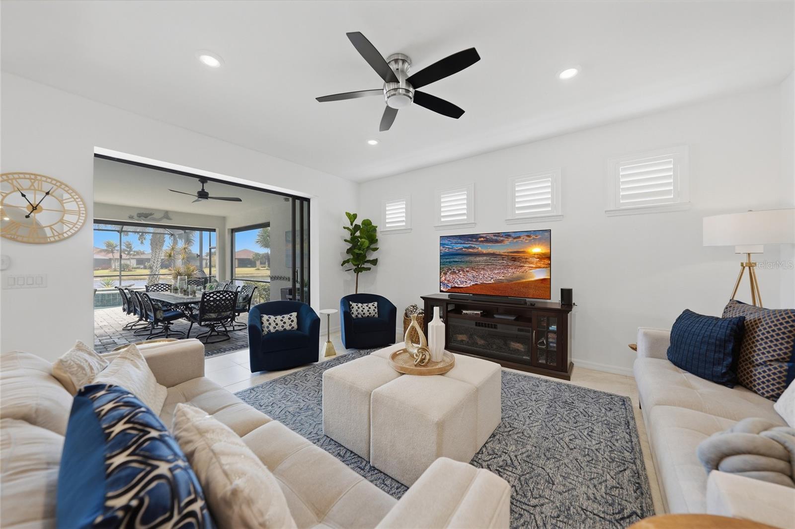 ISLANDWALK/THE WEST VLGS PH 5 - Residential