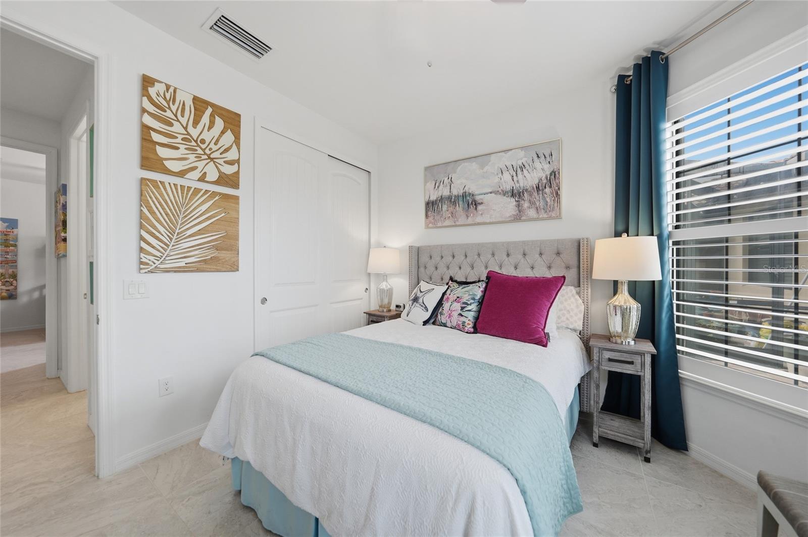 ISLANDWALK/THE WEST VLGS PH 5 - Residential