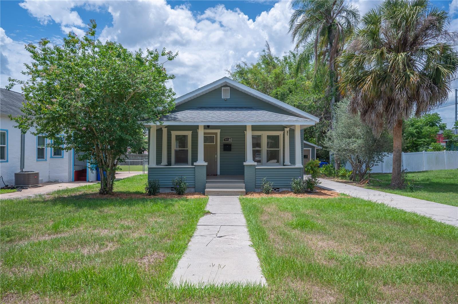 1015 LEXINGTON STREET