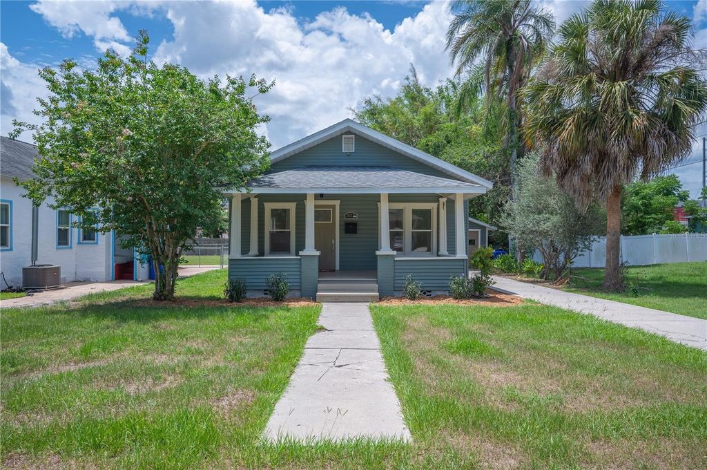 Photo of 1015 Lexington Street, Lakeland, FL 33801 (MLS # L4962393)
