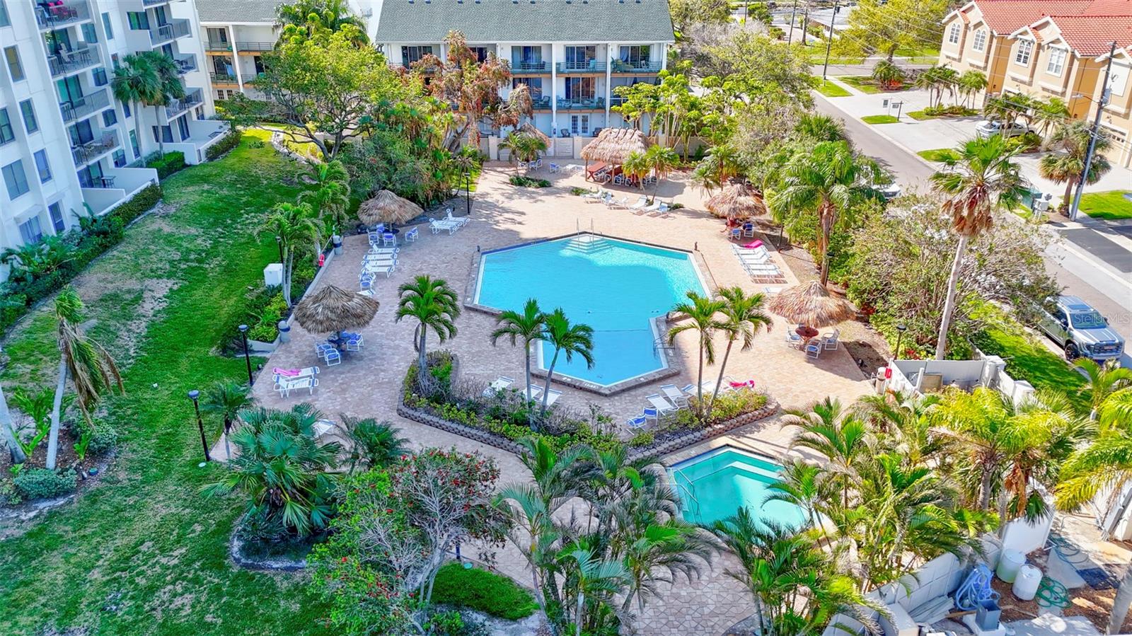400 ISLAND WAY 201