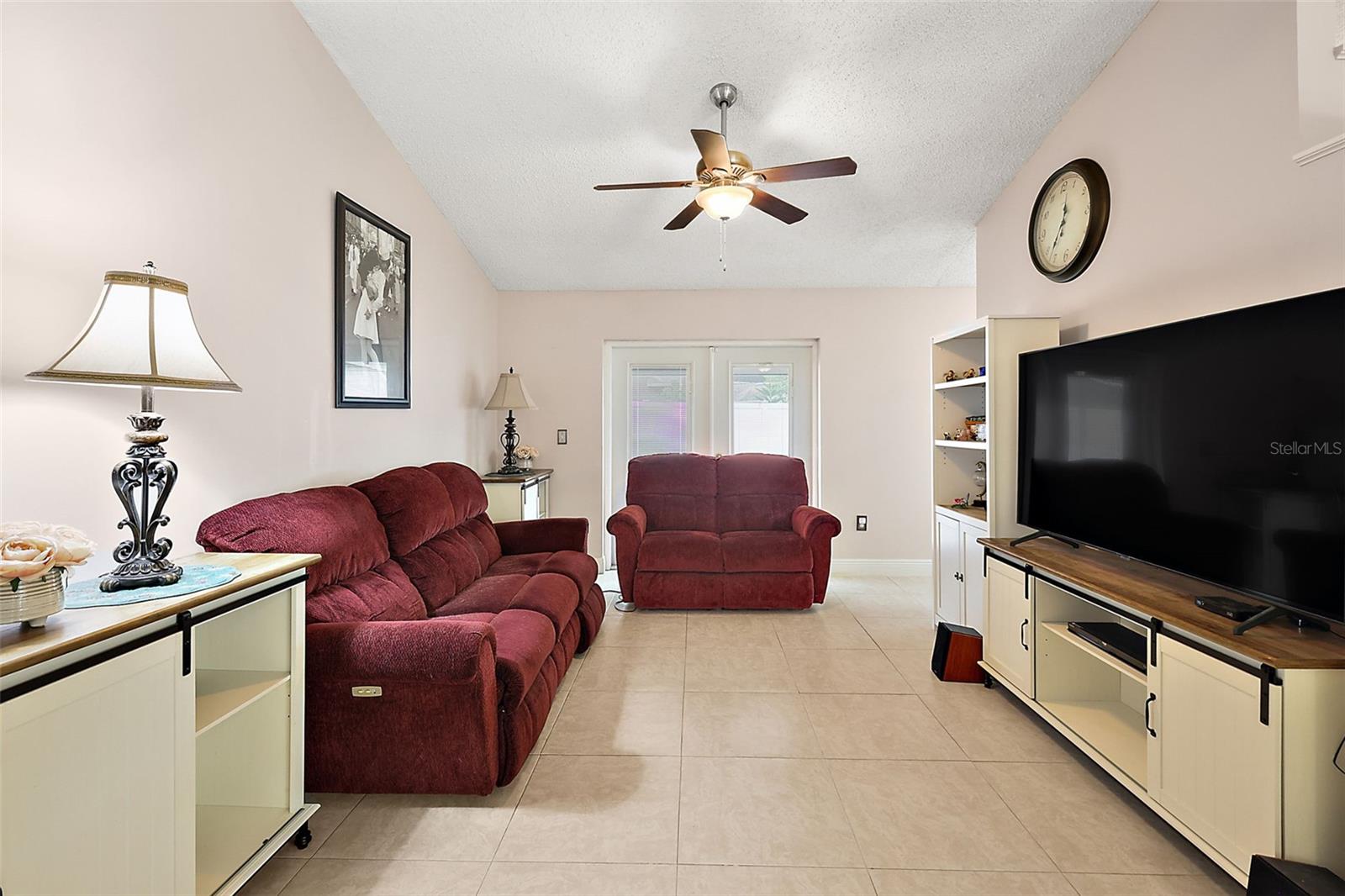 OAKS AT MILL RUN - Residential