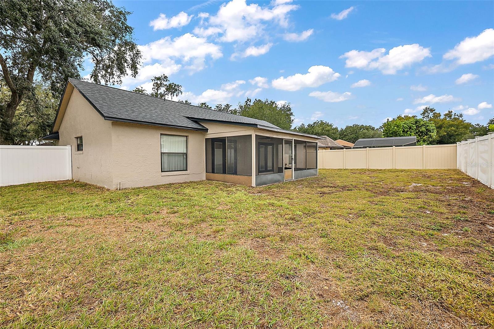 OAKS AT MILL RUN - Residential