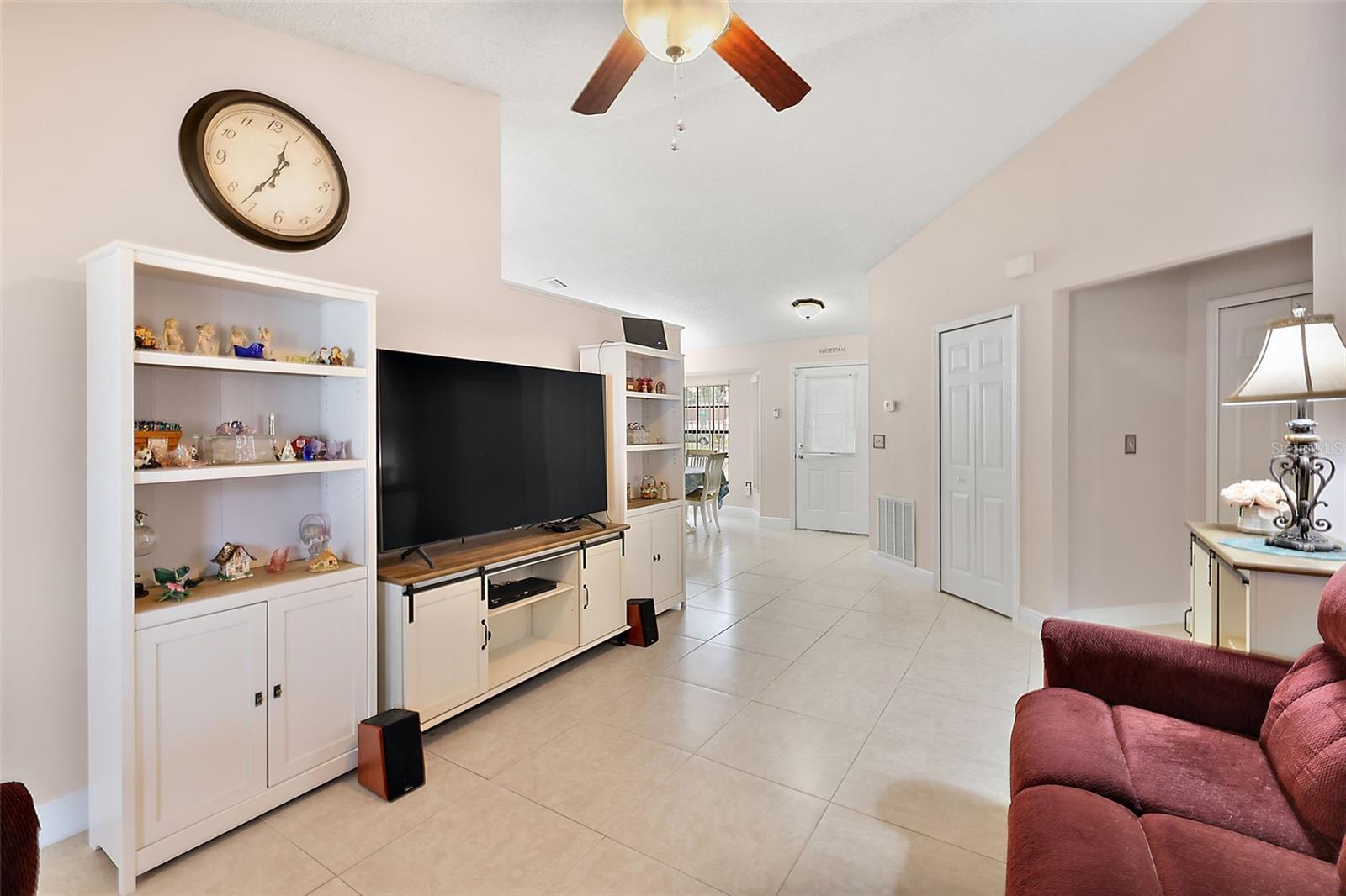 OAKS AT MILL RUN - Residential