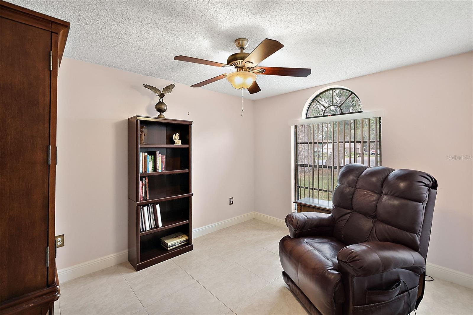 OAKS AT MILL RUN - Residential