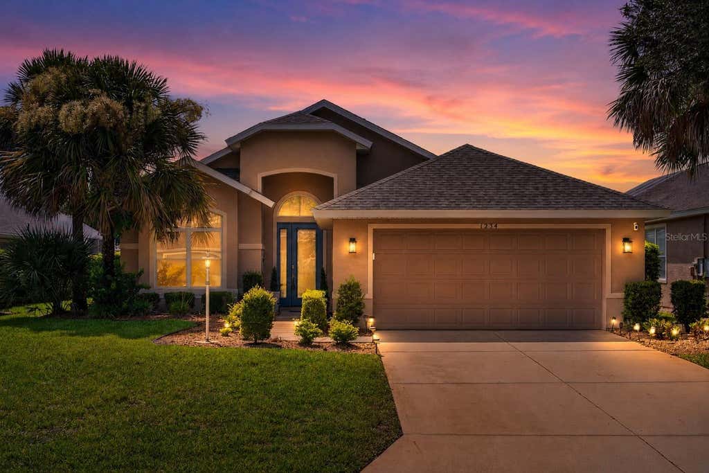 Photo of 1234 Crown Pointe Lane, Ormond Beach, FL 32174 (MLS # FC320394)