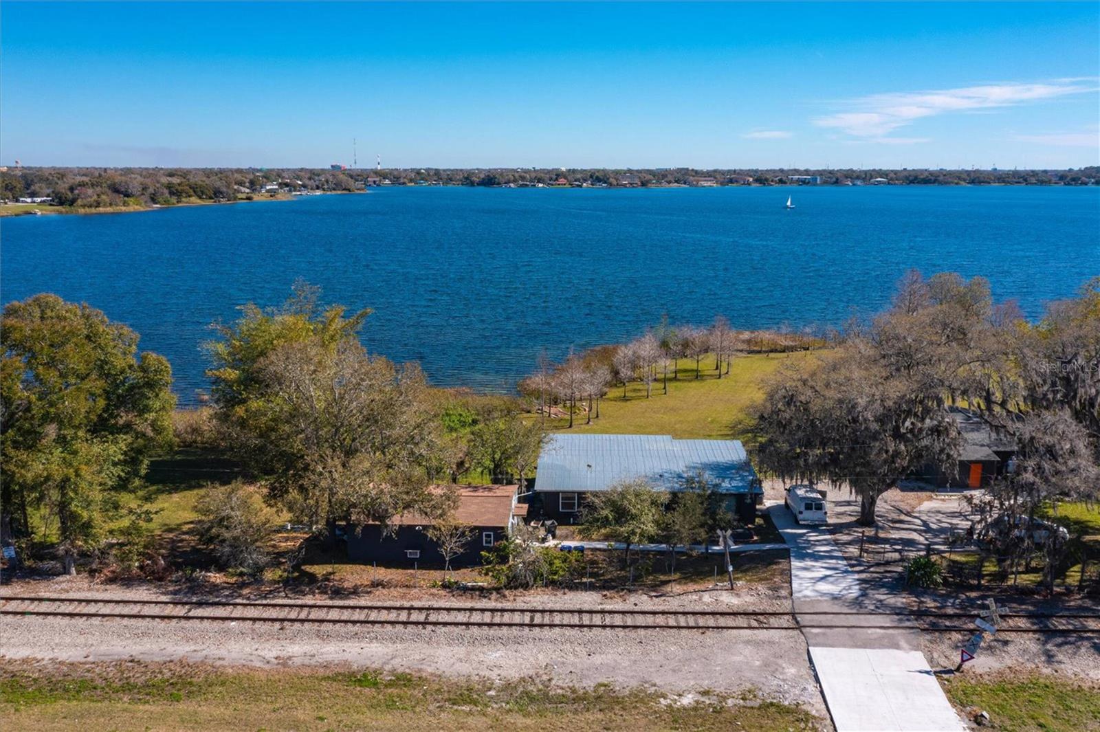 4429 N ORANGE BLOSSOM TRAIL