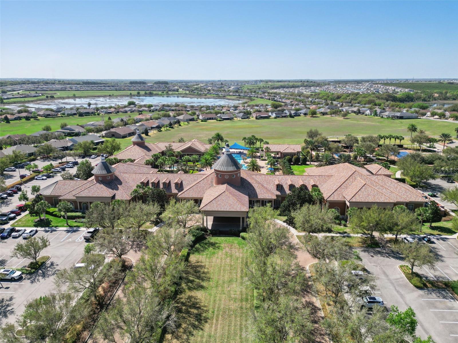 CASCADES/GROVELAND PH 2 - Residential