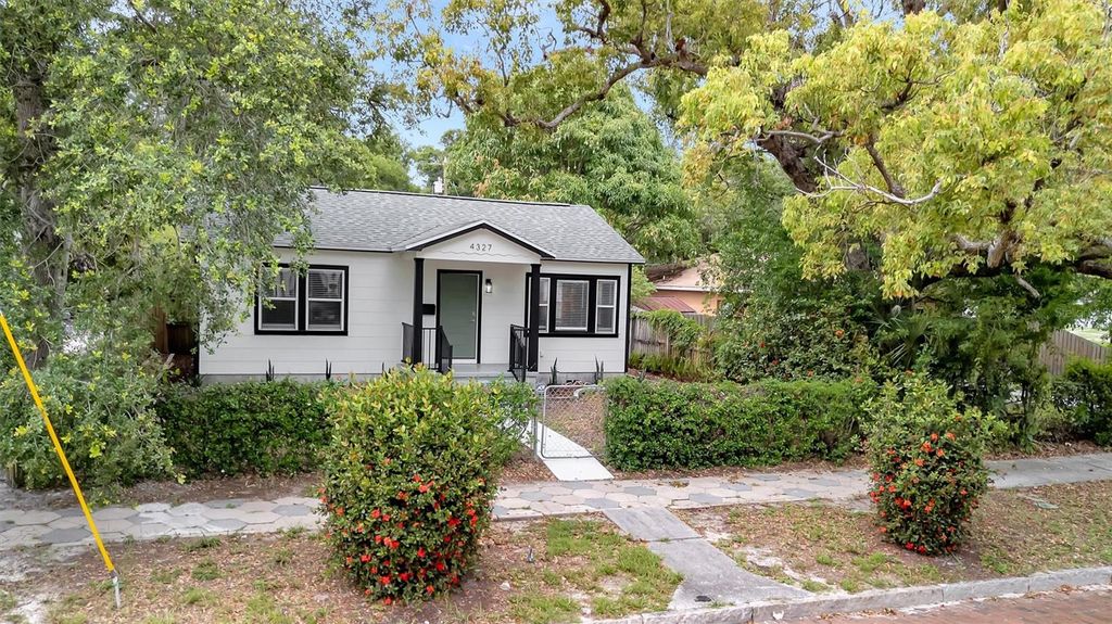 Photo of 4327 3rd Avenue S, St Petersburg, FL 33711 (MLS # TB8521234)