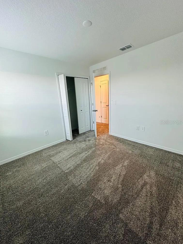 PEACE CREEK RESERVE 40S - Residential Lease