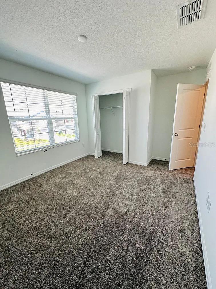 PEACE CREEK RESERVE 40S - Residential Lease