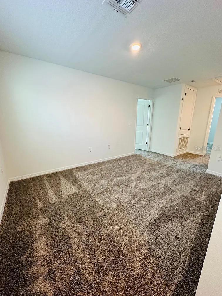 PEACE CREEK RESERVE 40S - Residential Lease