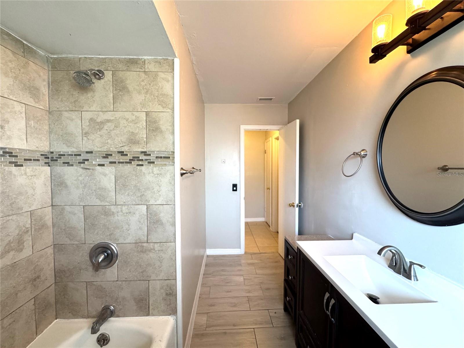 DOVER ESTATES - Residential Lease