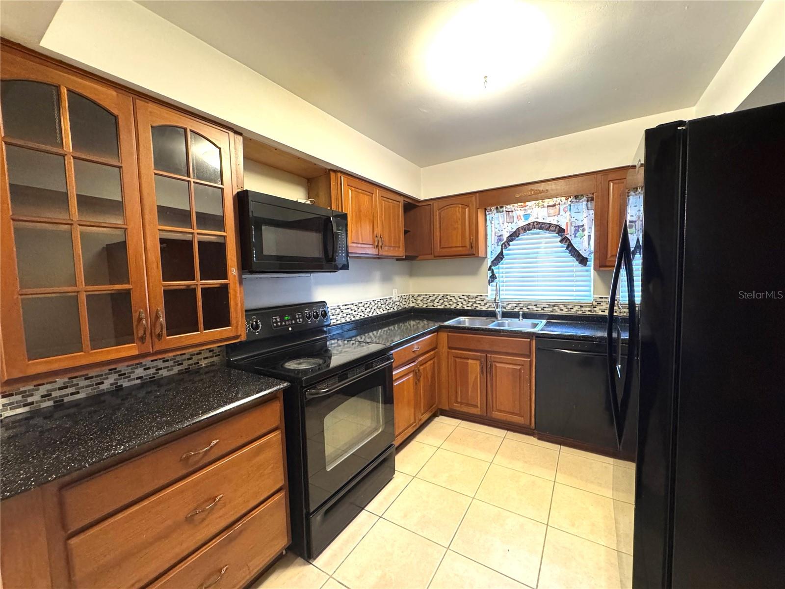 DOVER ESTATES - Residential Lease