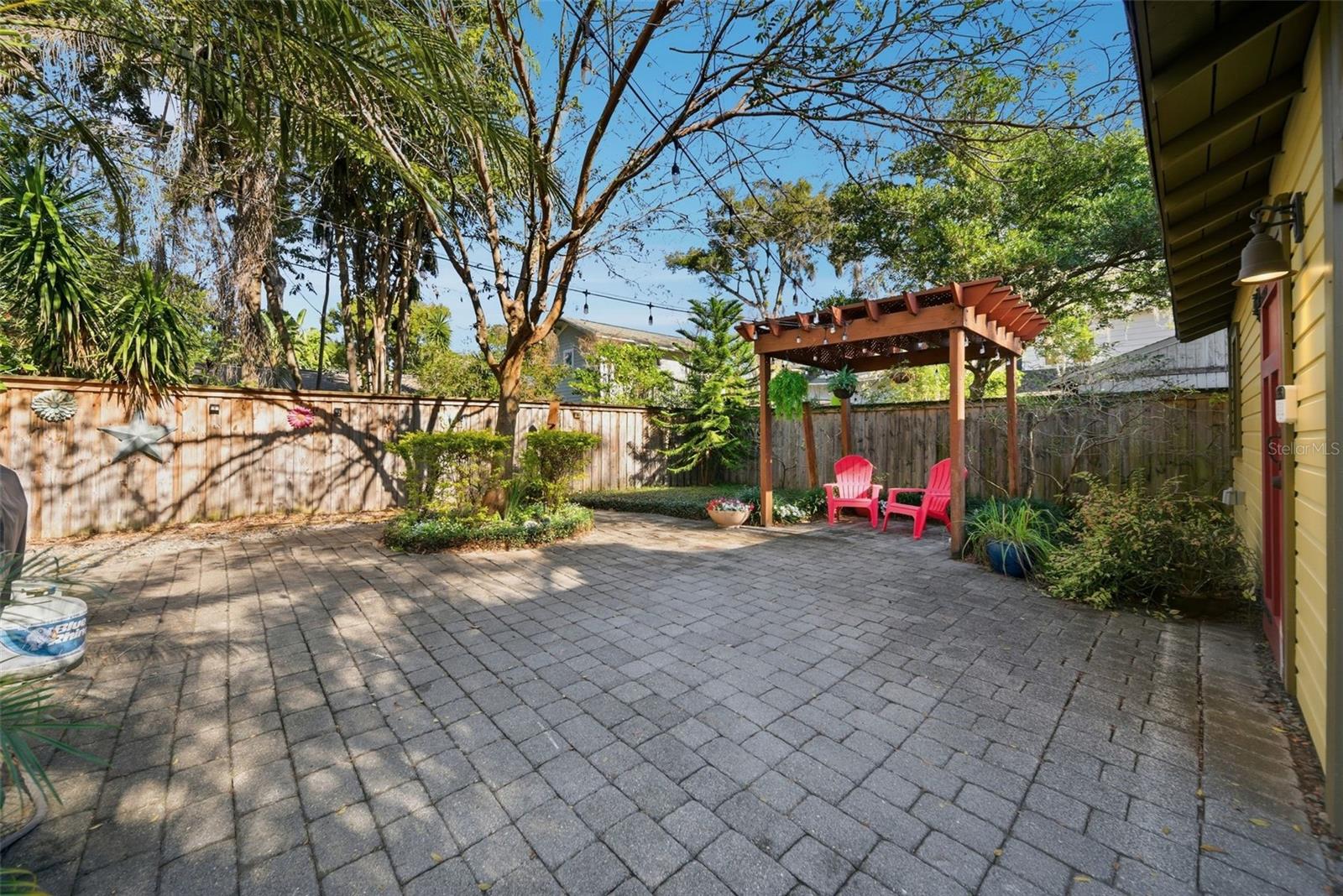 EOLA ROSE ANNEX - Residential