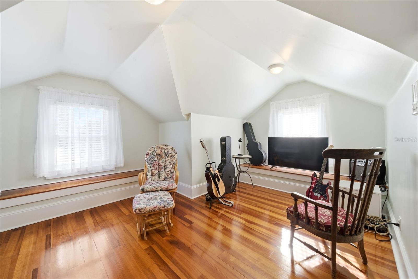 EOLA ROSE ANNEX - Residential