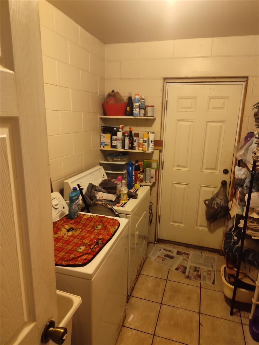 SKY LAKE - Residential