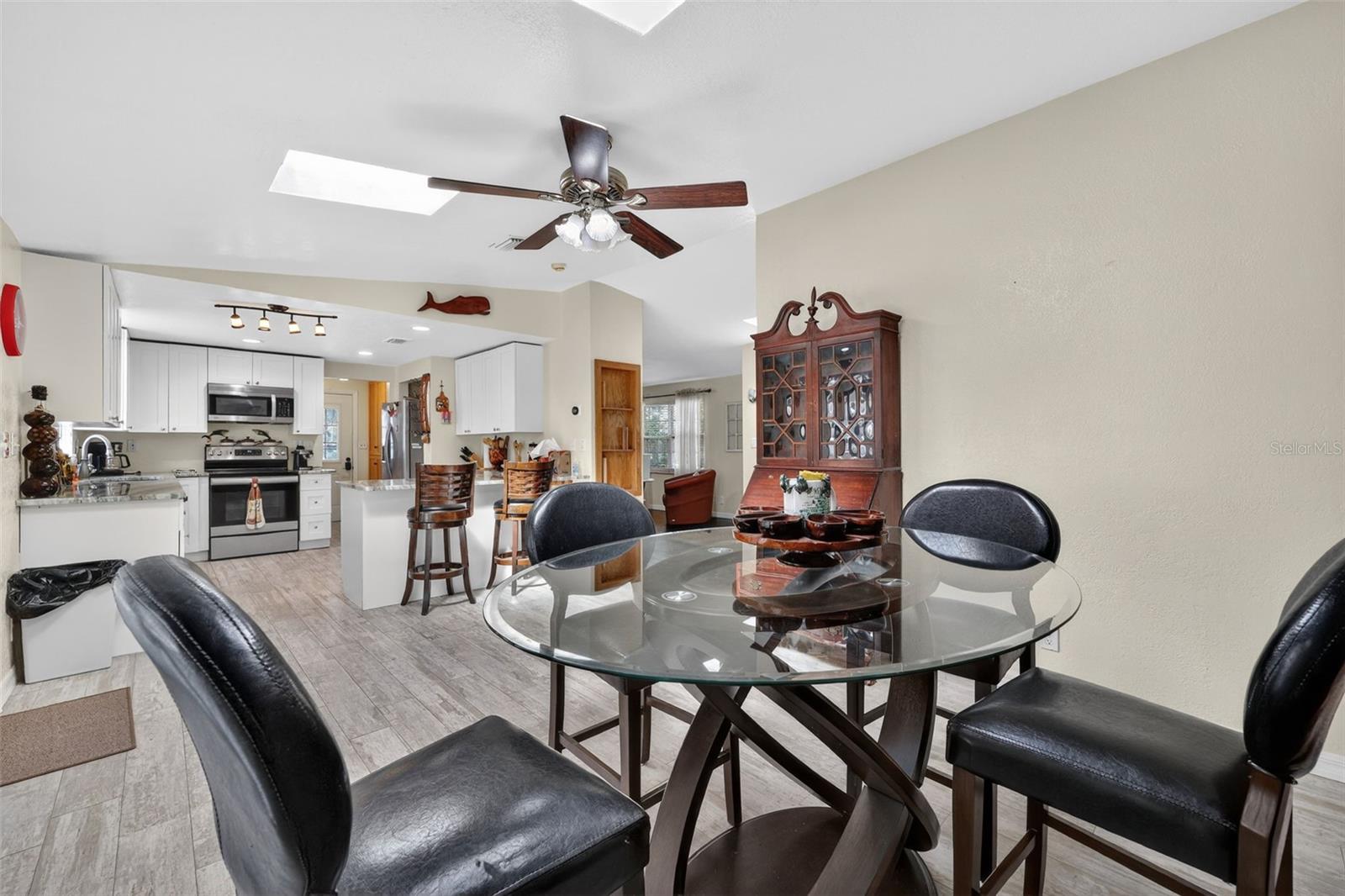 ELLIOTT & HARRISON SUB - Residential