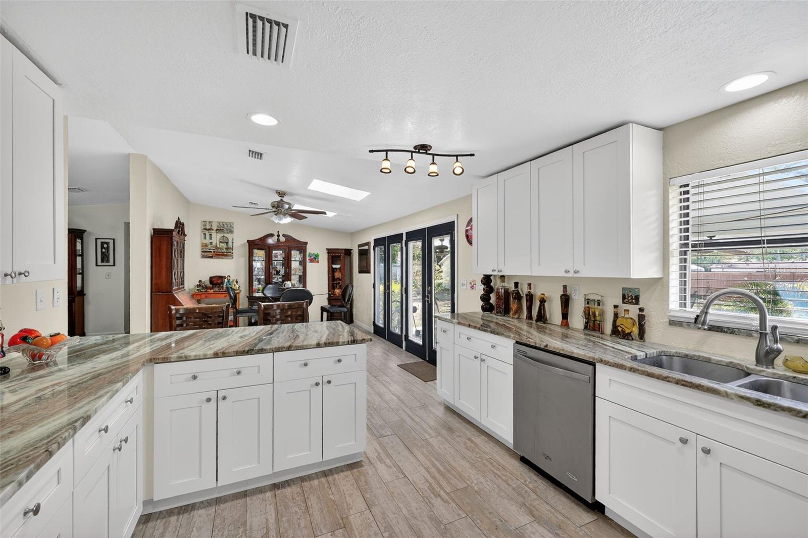 ELLIOTT & HARRISON SUB - Residential