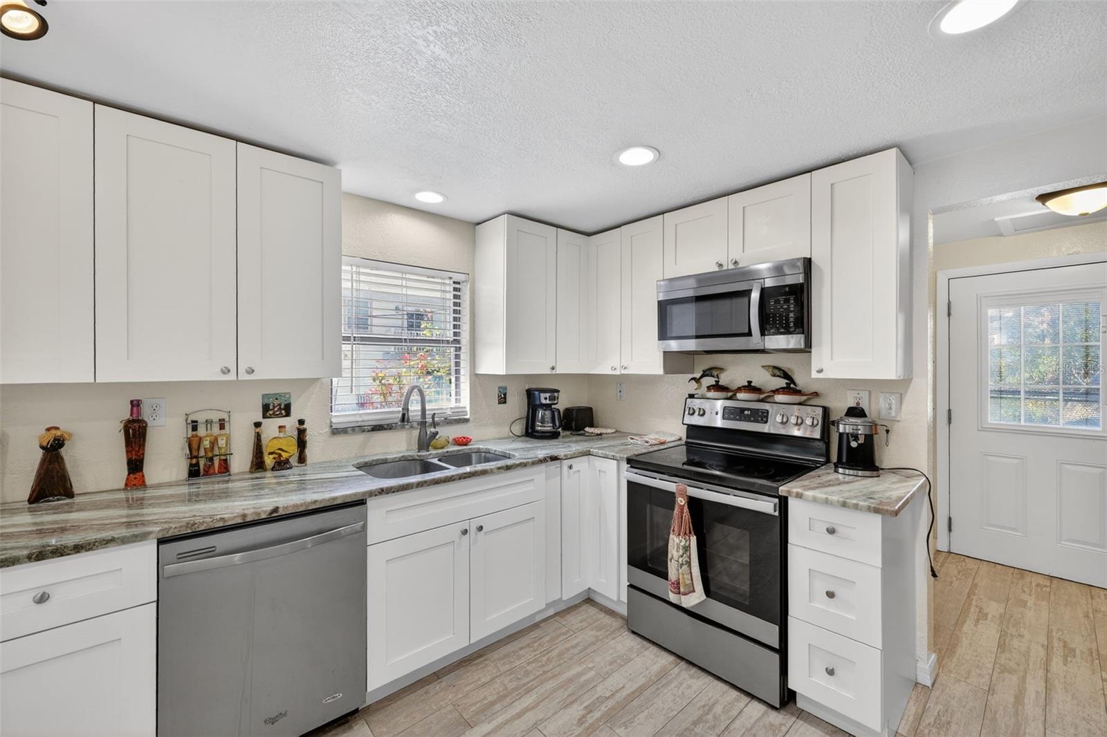 ELLIOTT & HARRISON SUB - Residential