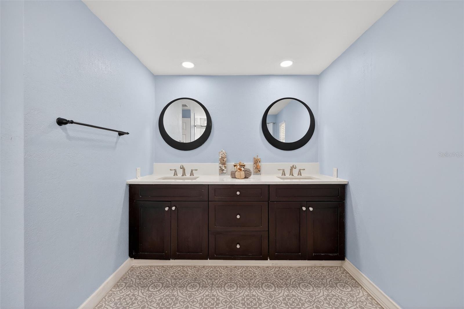 ELLIOTT & HARRISON SUB - Residential