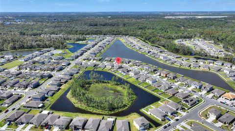 A home in LAKELAND