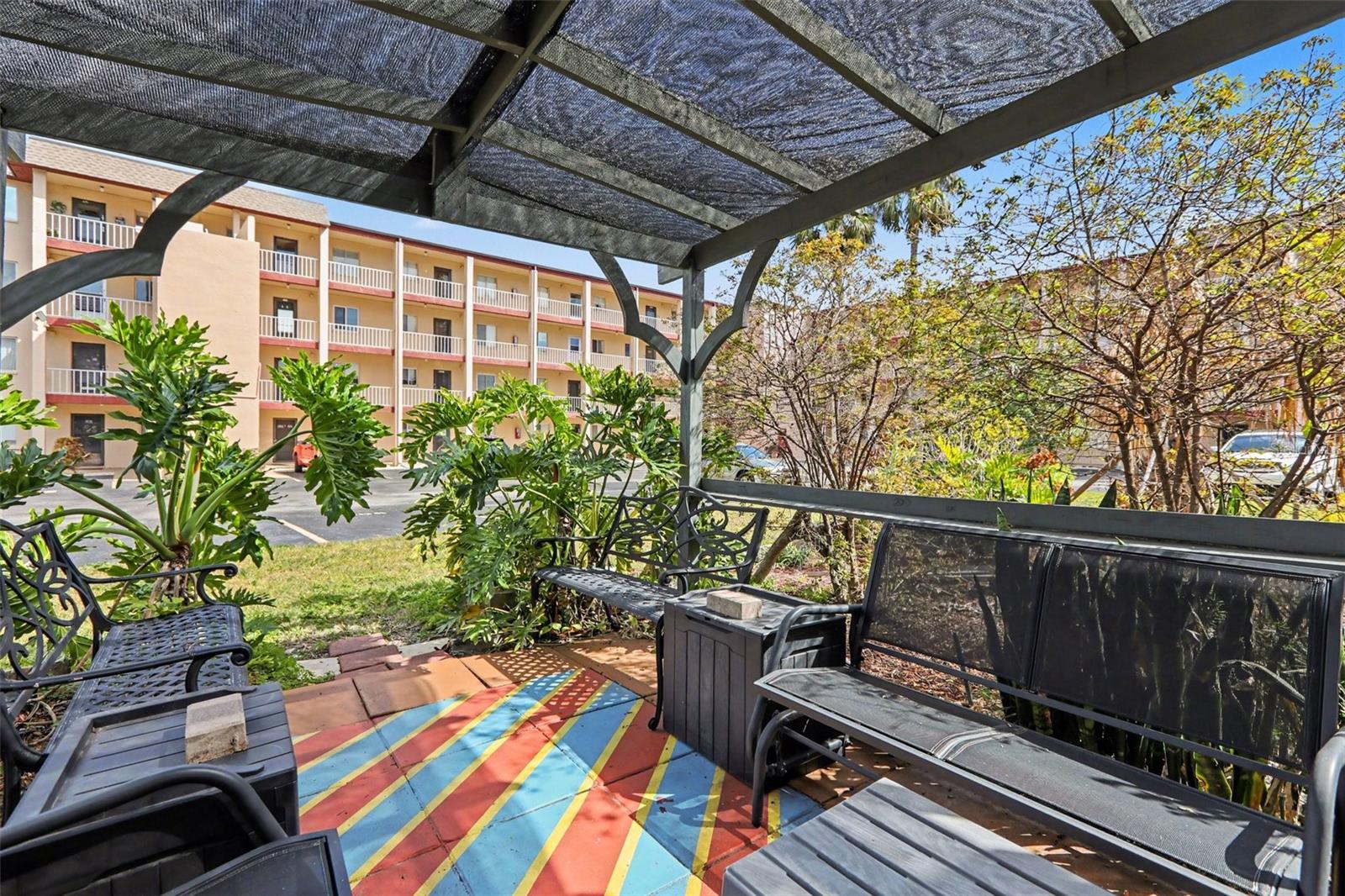 BAYSHORE ON THE LAKE APTS SEC 4 - Residential