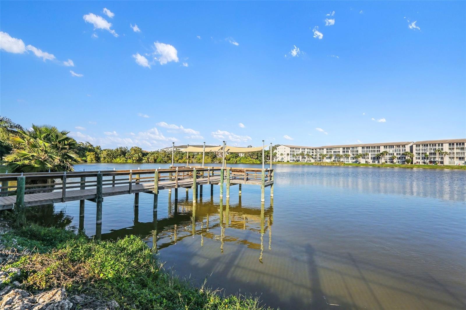 BAYSHORE ON THE LAKE APTS SEC 4 - Residential